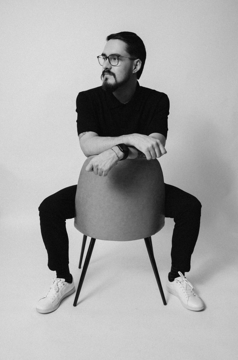 Retrato de MATU, fotógrafo de MatuFilms